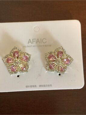 Pink Crystal Flower Stud Earrings